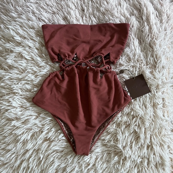 acacia swimwear Other - ❌SOLD❌ Acacia • Mundaka full piece in lipstick cord